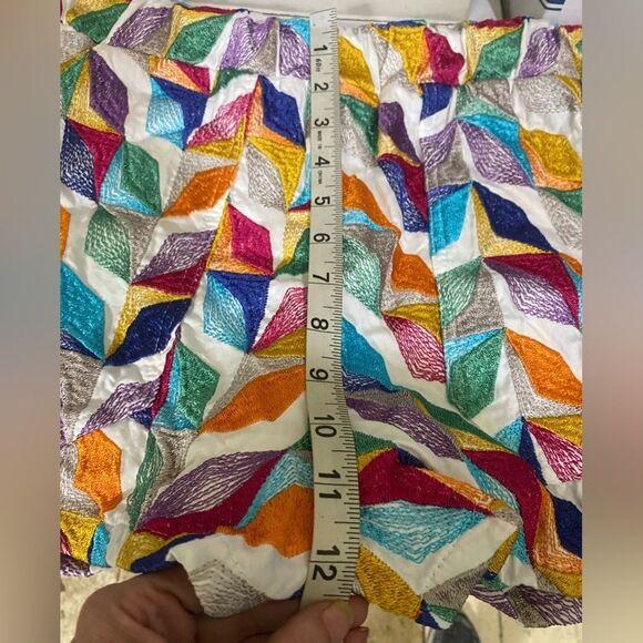 Willa Story Palmer Pull On Short Kaleidoscope Embroidered Feminine Size Medium - Picture 8 of 14